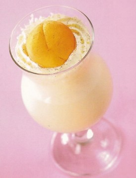 Коктель Илюзия из абрикоса корицы молока мороженого
