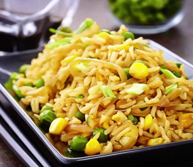 рис с кукурузой и горошком 