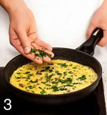 как приготовить омлет +на сковороде