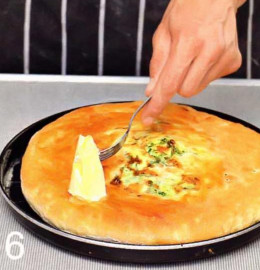  приготовление осетинского пирога  с сыром 
