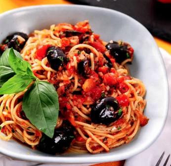 спагетти с   томатным соусом   