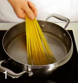 спагетти +с баклажанами +и помидорами