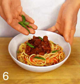 спагетти +с баклажанами +и помидорами